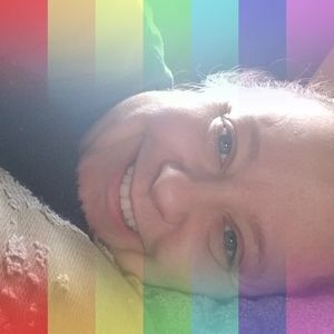 Meet your Posher, Dana